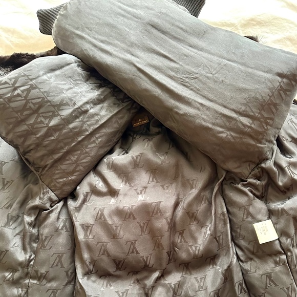 Louis Vuitton Winter jacket with Mink Collar WOMENS SZ 4O (US 8) - Picture 8 of 15